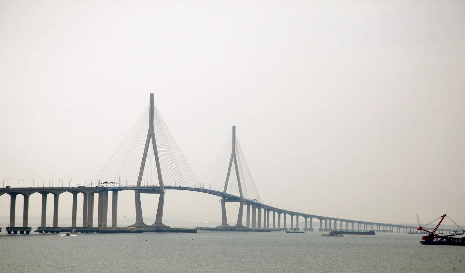 Incheon Bridge and its two towers over the sea to Yeongjongdo