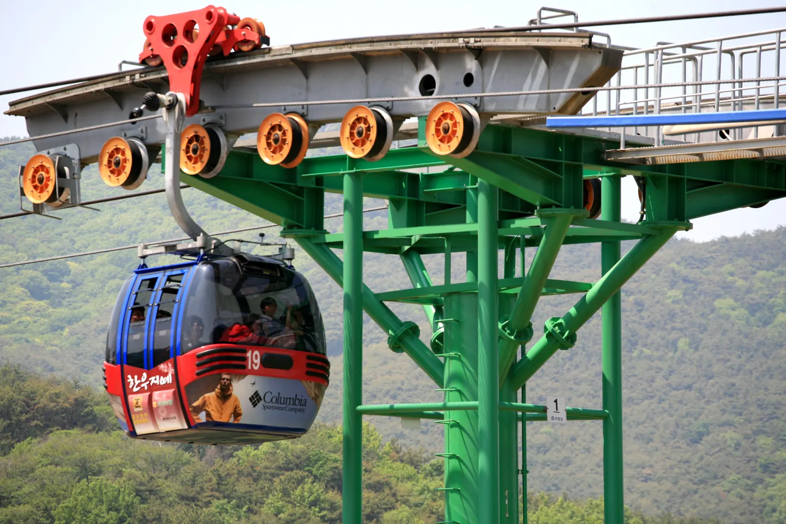 A cabin of the Tongyeong cable car on Mireukdo